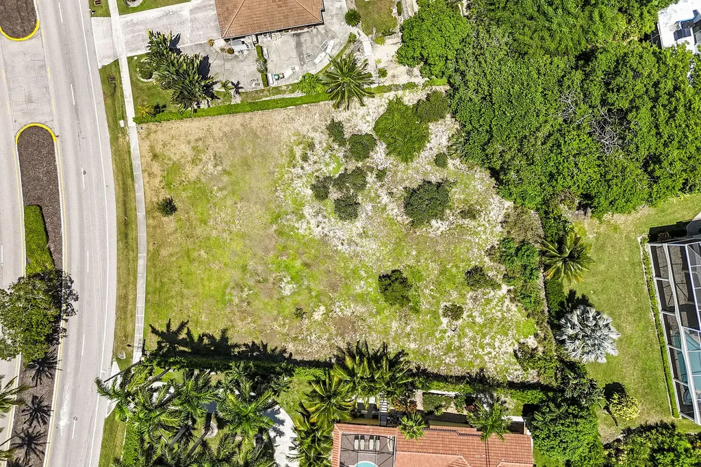 761 S Barfield Drive Marco Island FL 34145