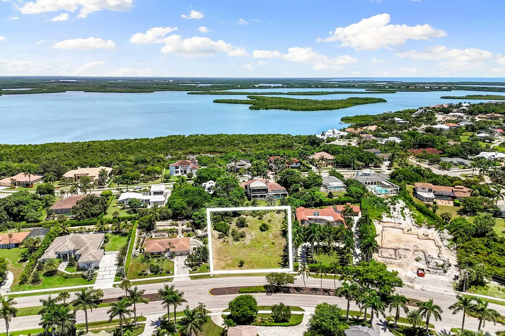 761 S Barfield Drive Marco Island FL 34145