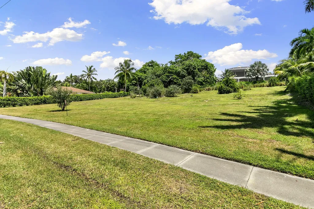 761 S Barfield Drive Marco Island FL 34145