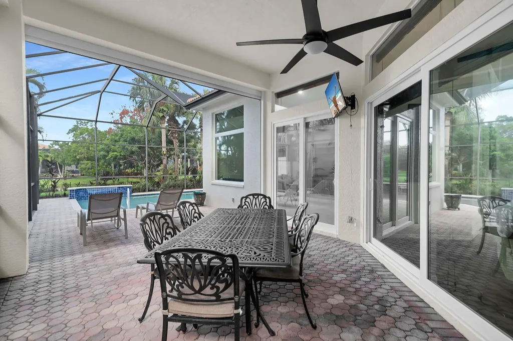 8574 Pepper Tree Way Naples FL 34114