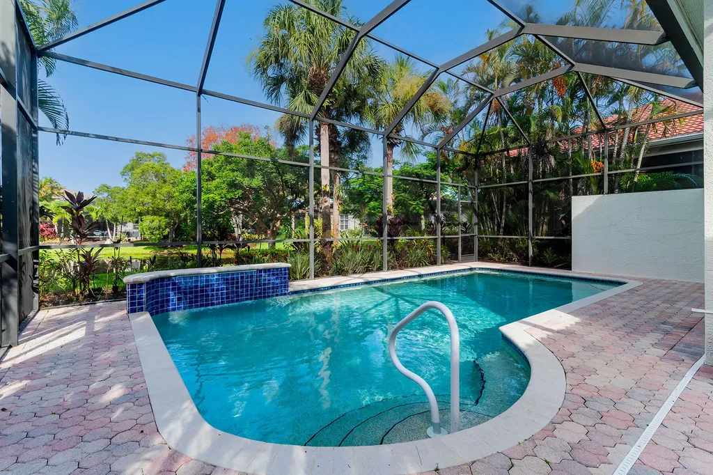 8574 Pepper Tree Way Naples FL 34114