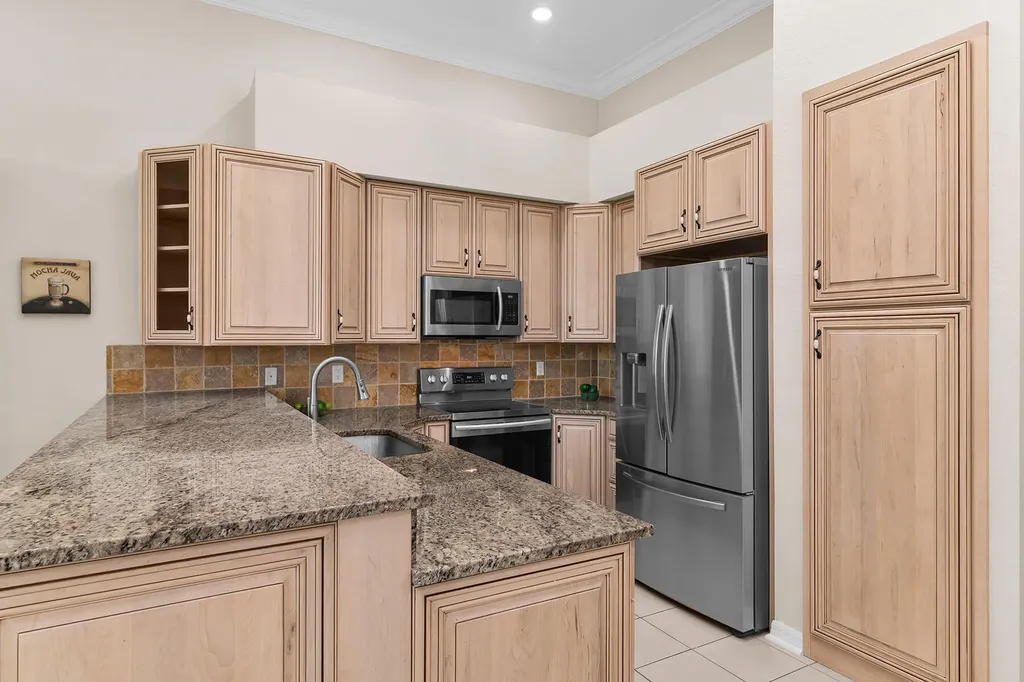 8574 Pepper Tree Way Naples FL 34114