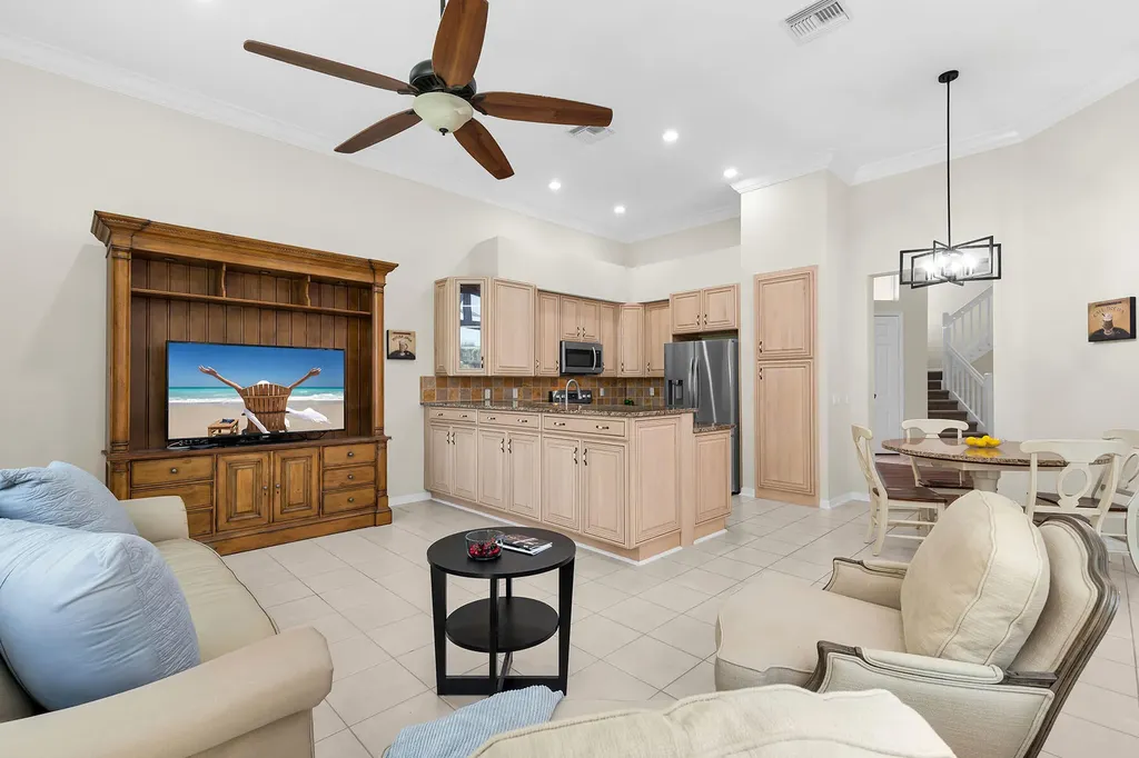 8574 Pepper Tree Way Naples FL 34114