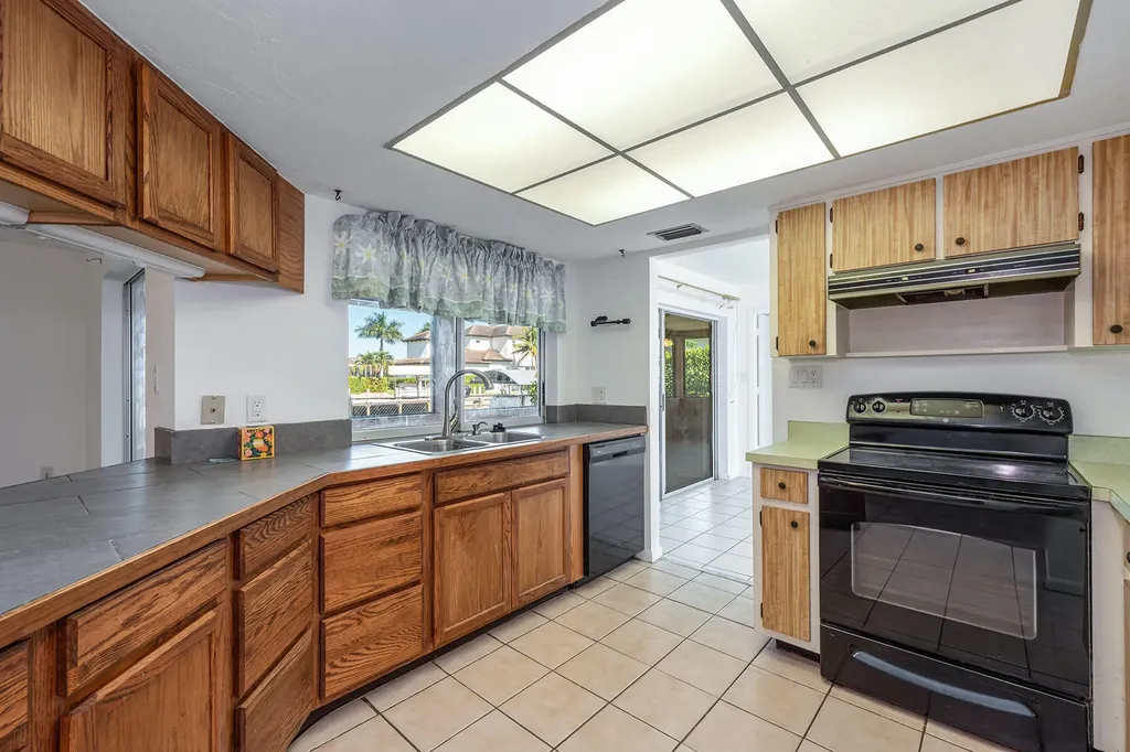 788 Sea Marco Island FL 34145