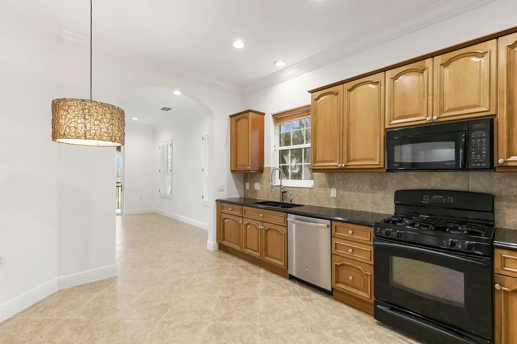 9077 Cherry Oaks Trail Naples FL 34114