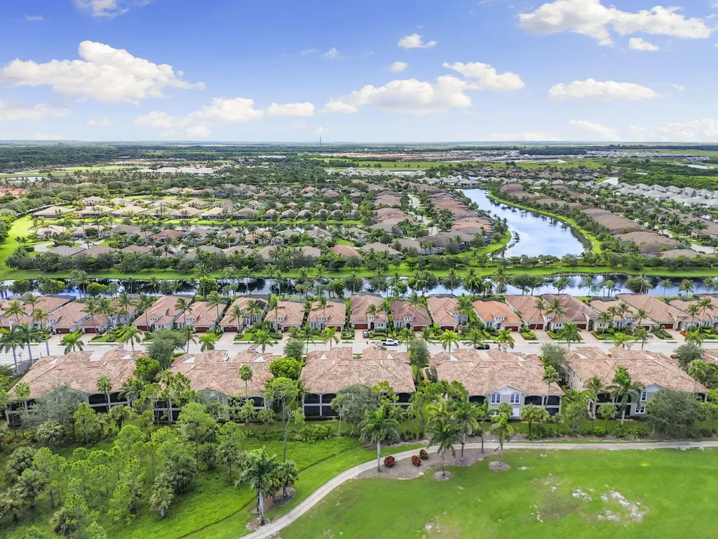 9077 Cherry Oaks Trail Naples FL 34114