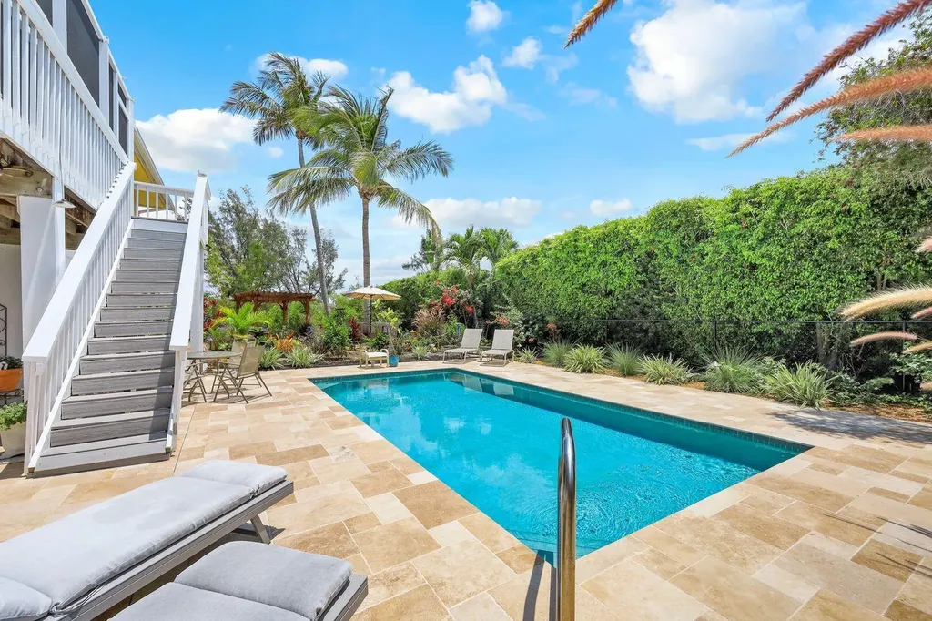 681 Diplomat Court Marco Island FL 34145