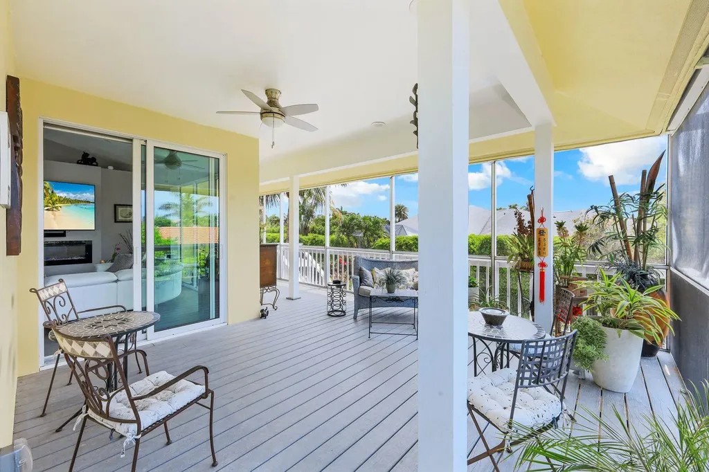 681 Diplomat Court Marco Island FL 34145