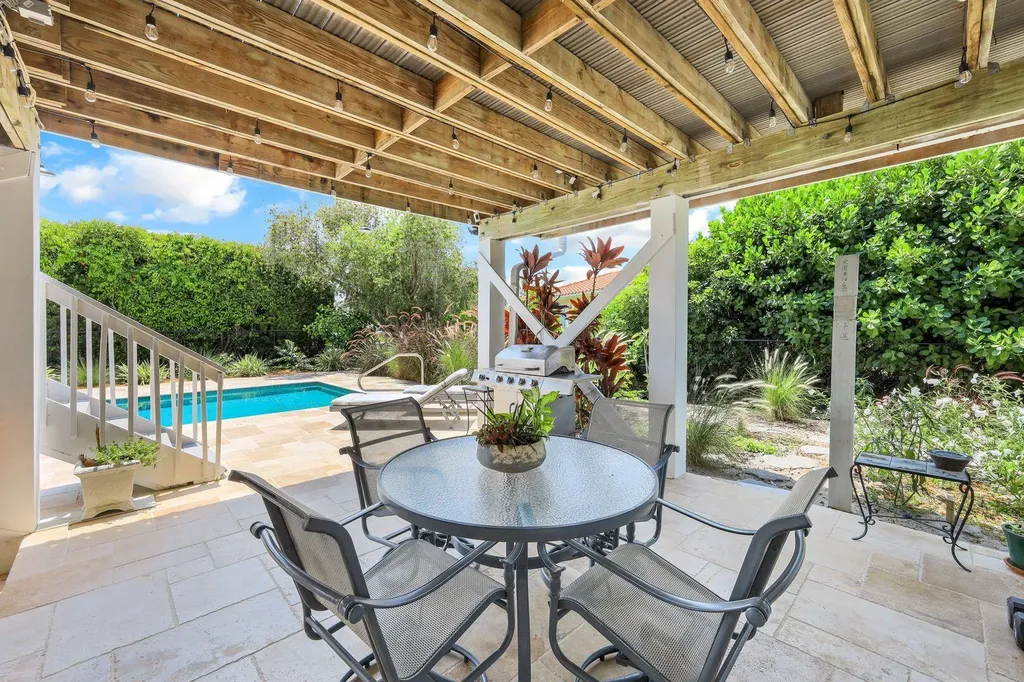 681 Diplomat Court Marco Island FL 34145