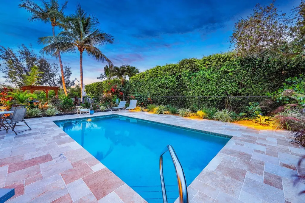 681 Diplomat Court Marco Island FL 34145