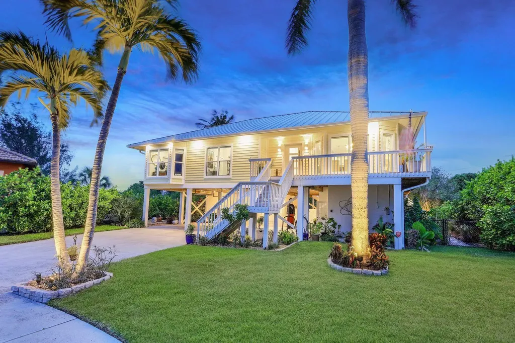 681 Diplomat Court Marco Island FL 34145