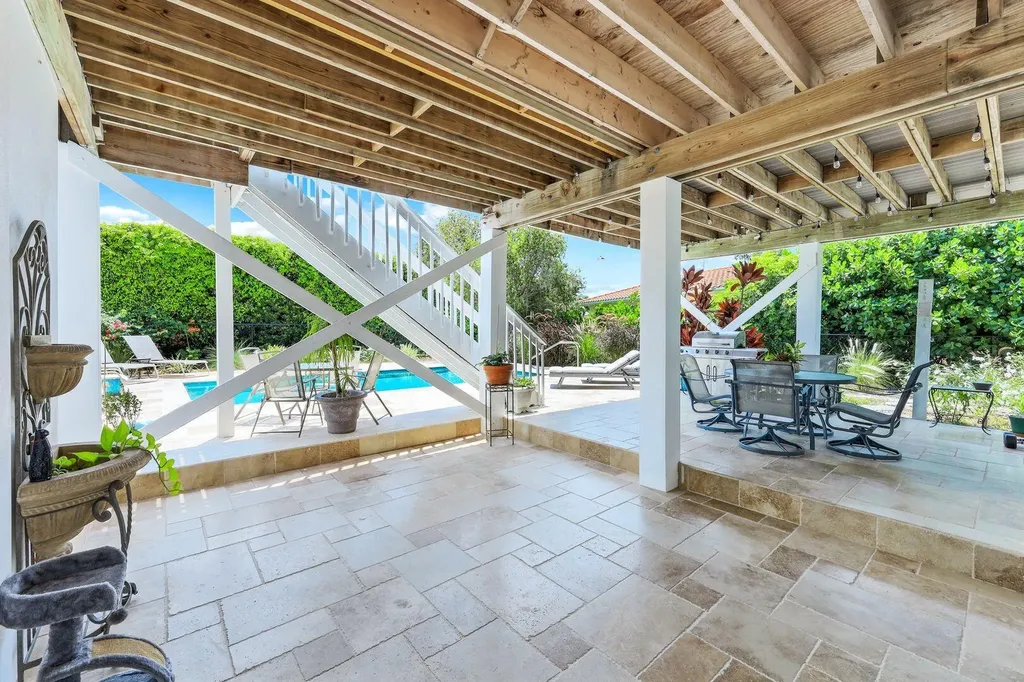 681 Diplomat Court Marco Island FL 34145