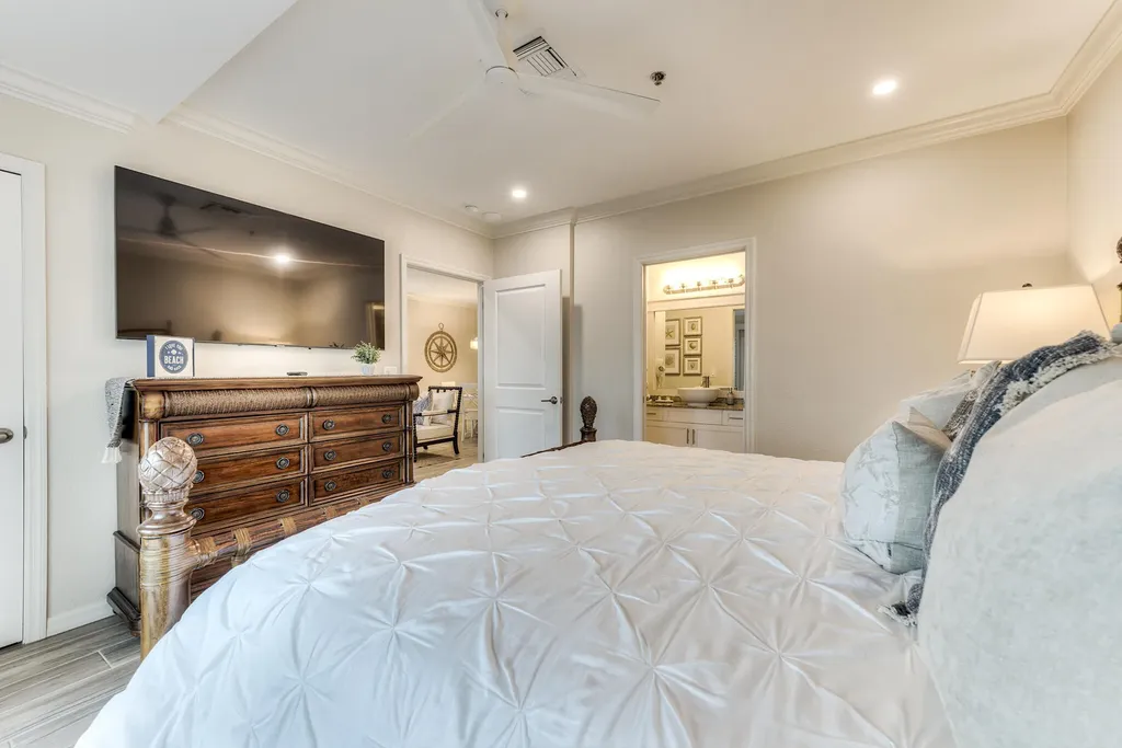 160 Palm Street Marco Island FL 34145