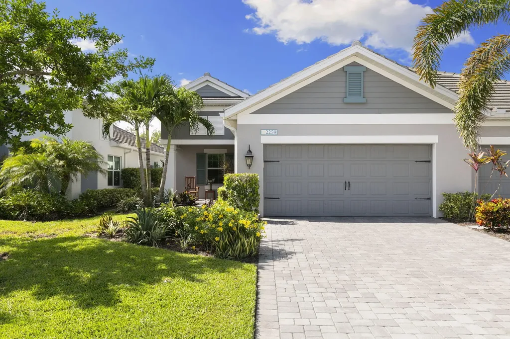 2259 Marquesa Circle Naples FL 34112