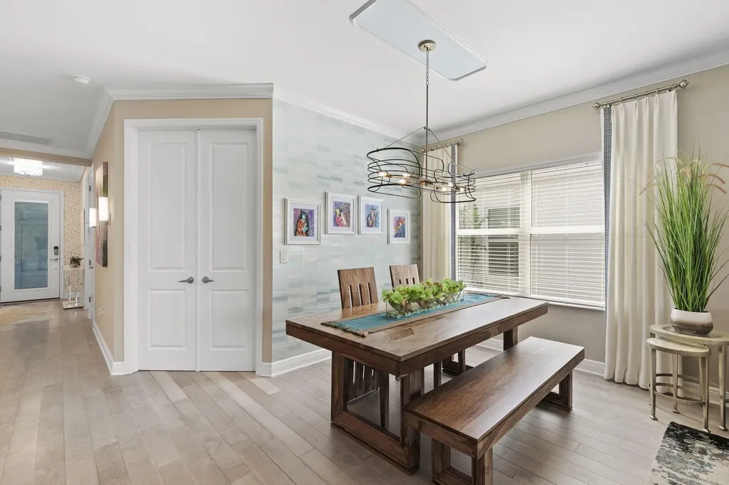 2259 Marquesa Circle Naples FL 34112
