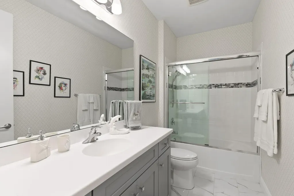 2259 Marquesa Circle Naples FL 34112