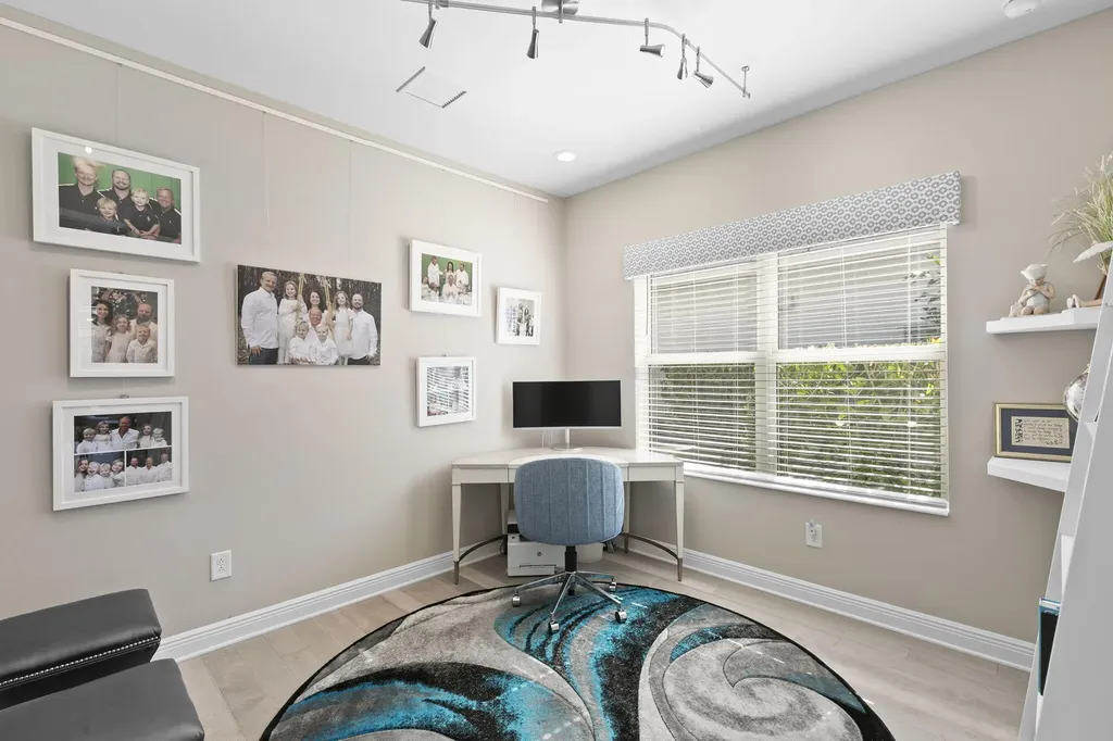 2259 Marquesa Circle Naples FL 34112
