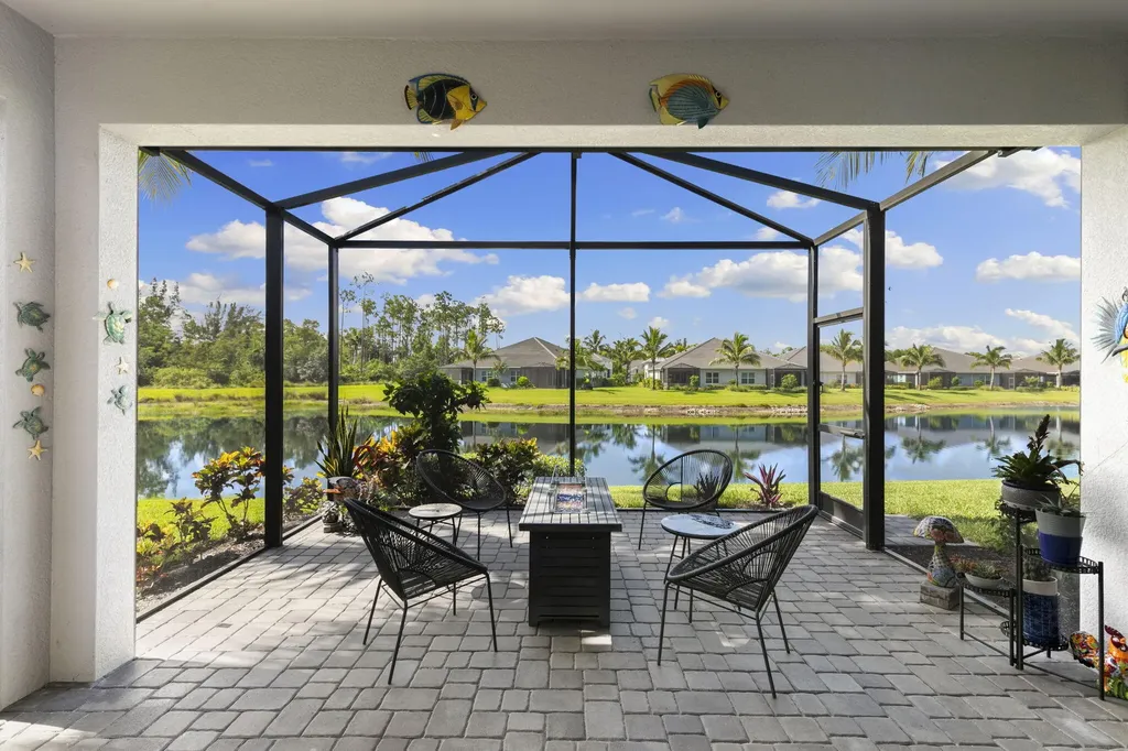 2259 Marquesa Circle Naples FL 34112