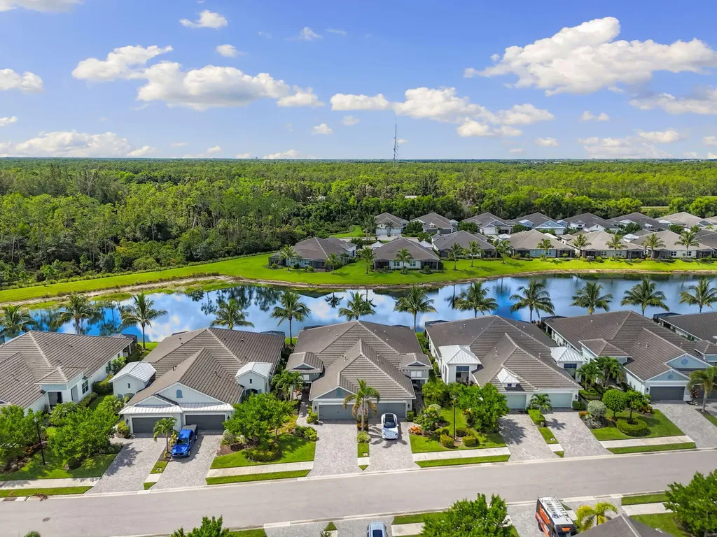 2259 Marquesa Circle Naples FL 34112