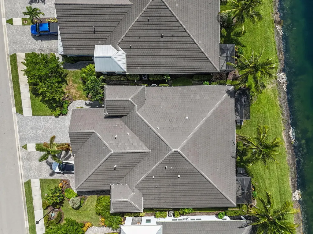 2259 Marquesa Circle Naples FL 34112