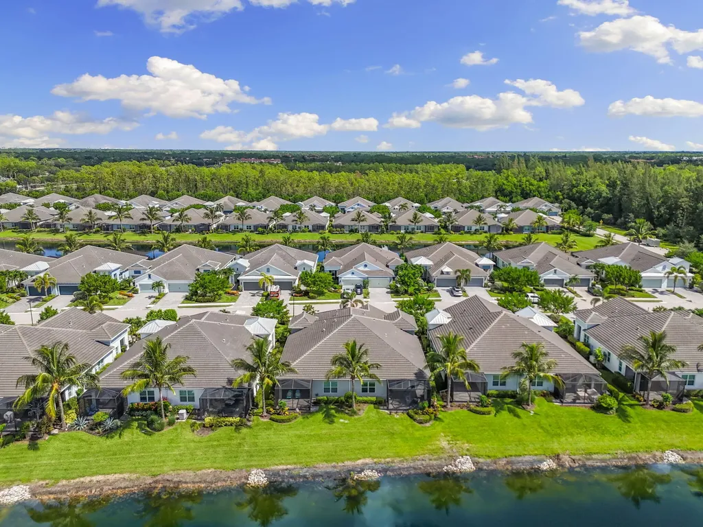 2259 Marquesa Circle Naples FL 34112