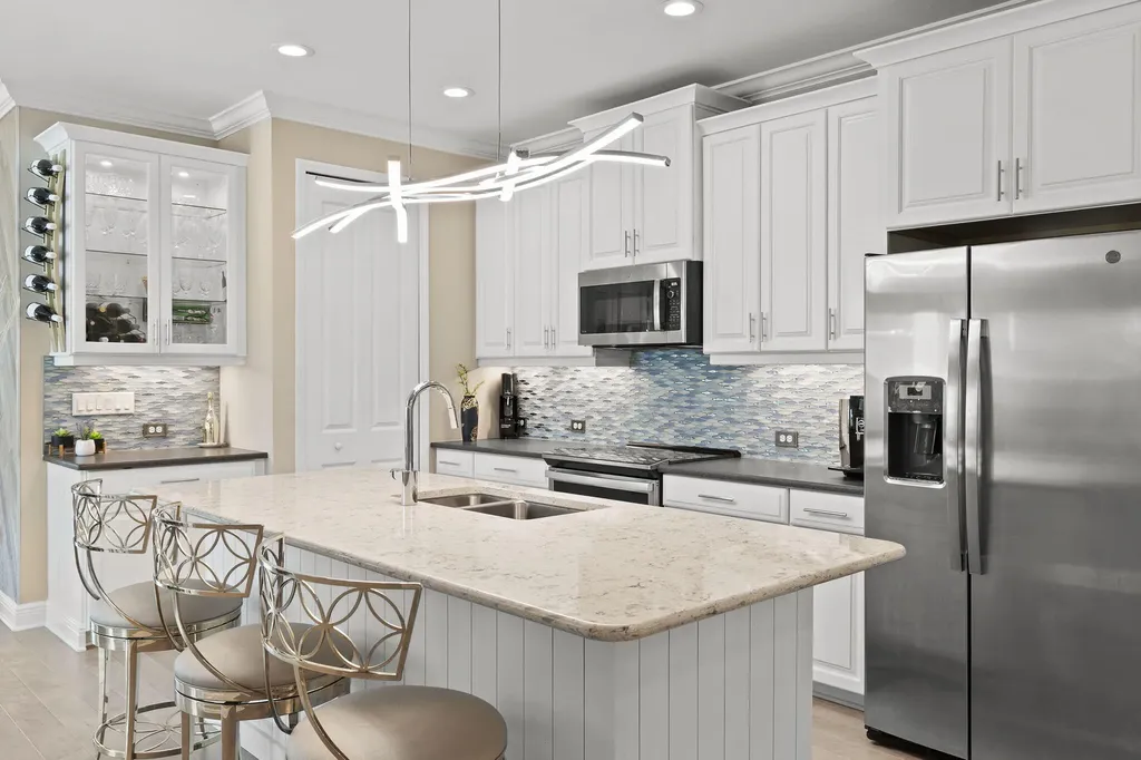 2259 Marquesa Circle Naples FL 34112