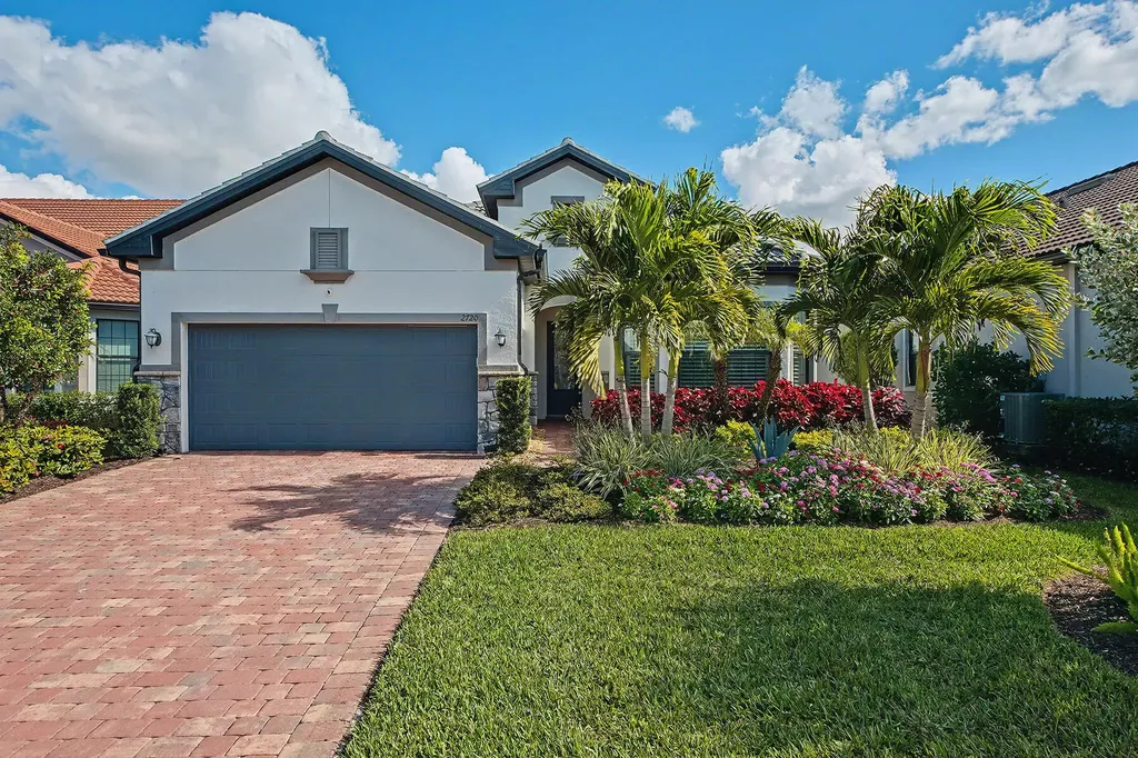 2720 Amaranda Court Naples FL 34114