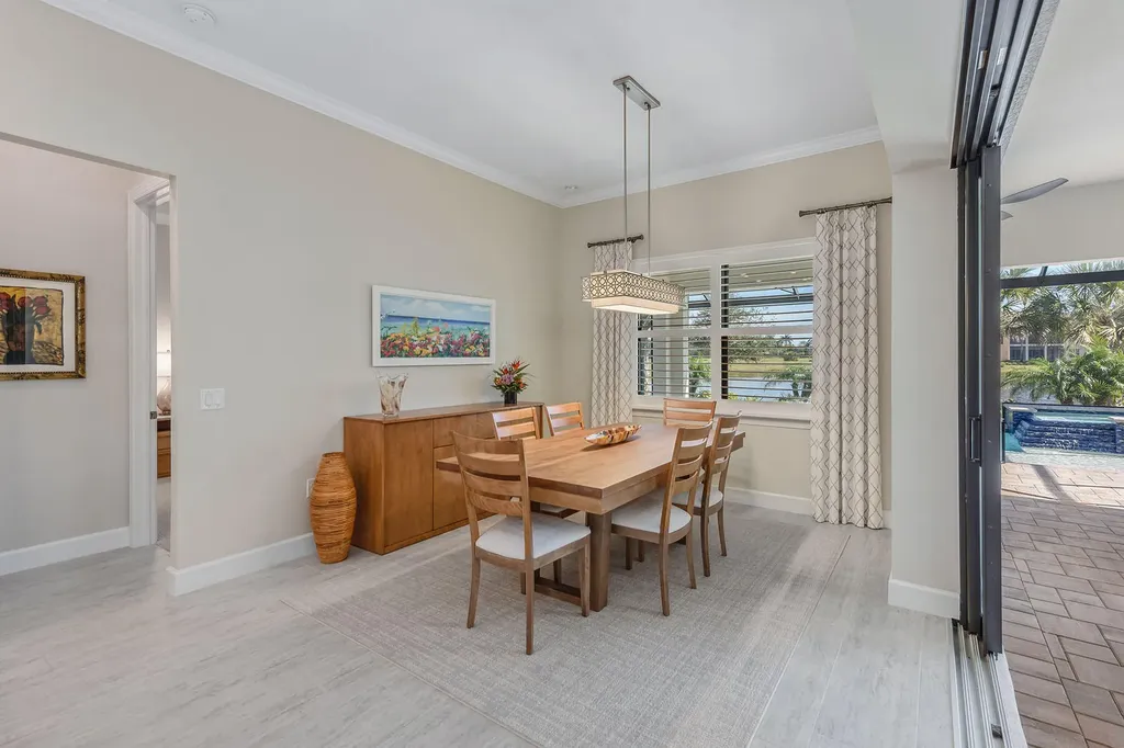 2720 Amaranda Court Naples FL 34114