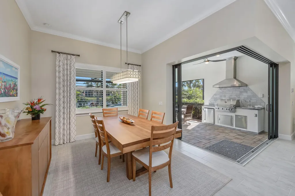 2720 Amaranda Court Naples FL 34114