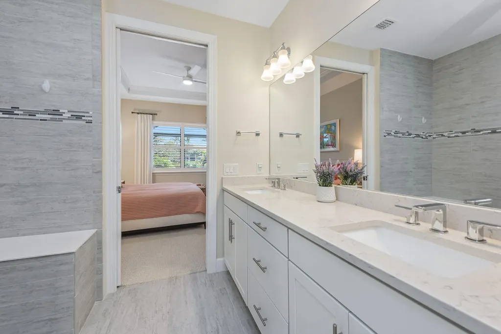 2720 Amaranda Court Naples FL 34114