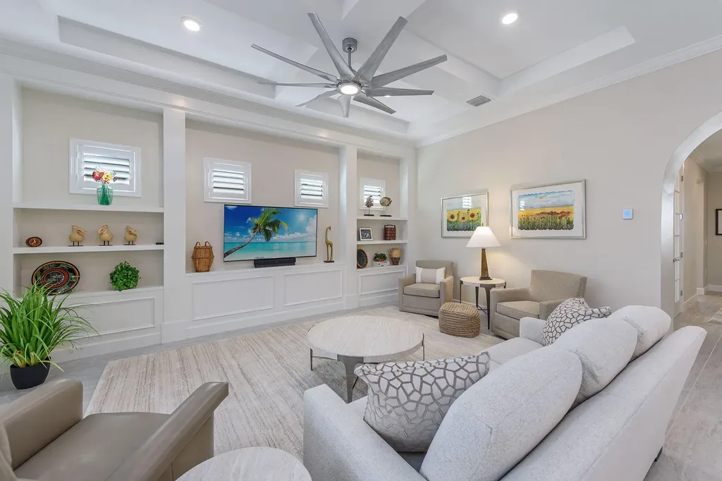 2720 Amaranda Court Naples FL 34114