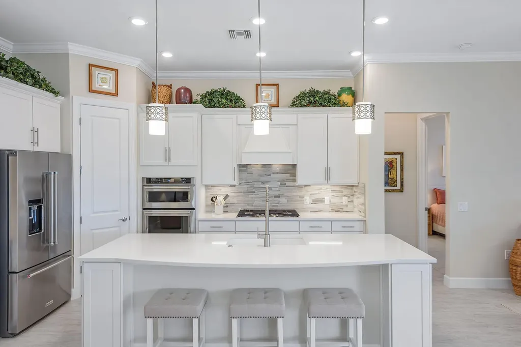 2720 Amaranda Court Naples FL 34114