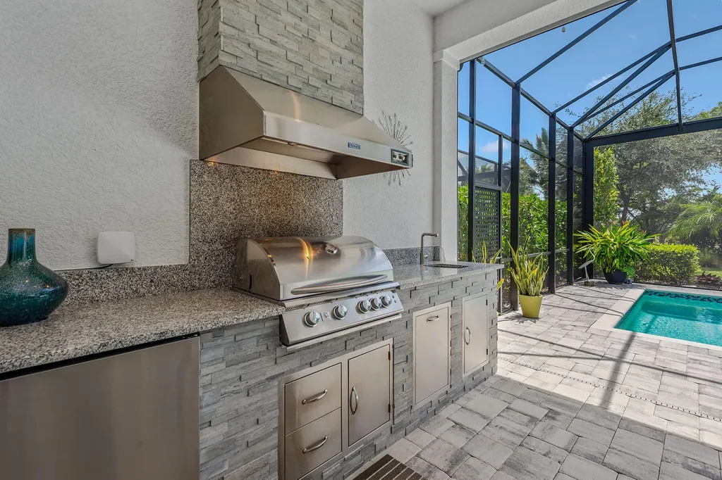 3156 Capistrano Lane Naples FL 34114