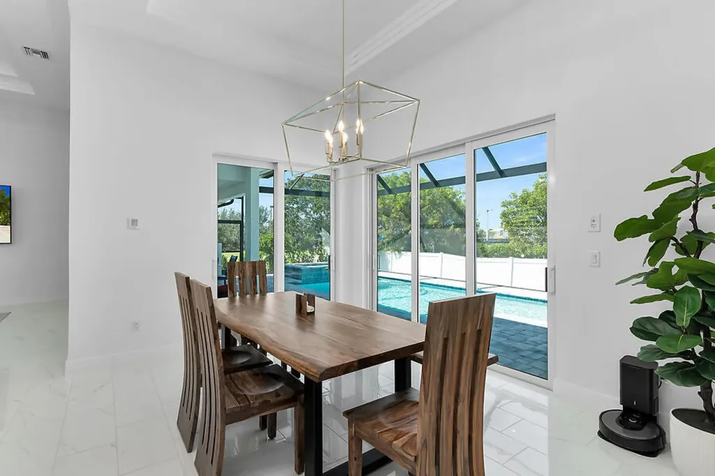 108 Gulfstream Street Marco Island FL 34145