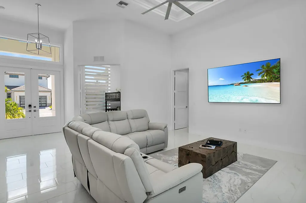 108 Gulfstream Street Marco Island FL 34145