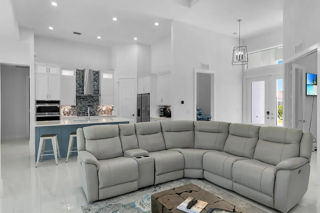 108 Gulfstream Street Marco Island FL 34145