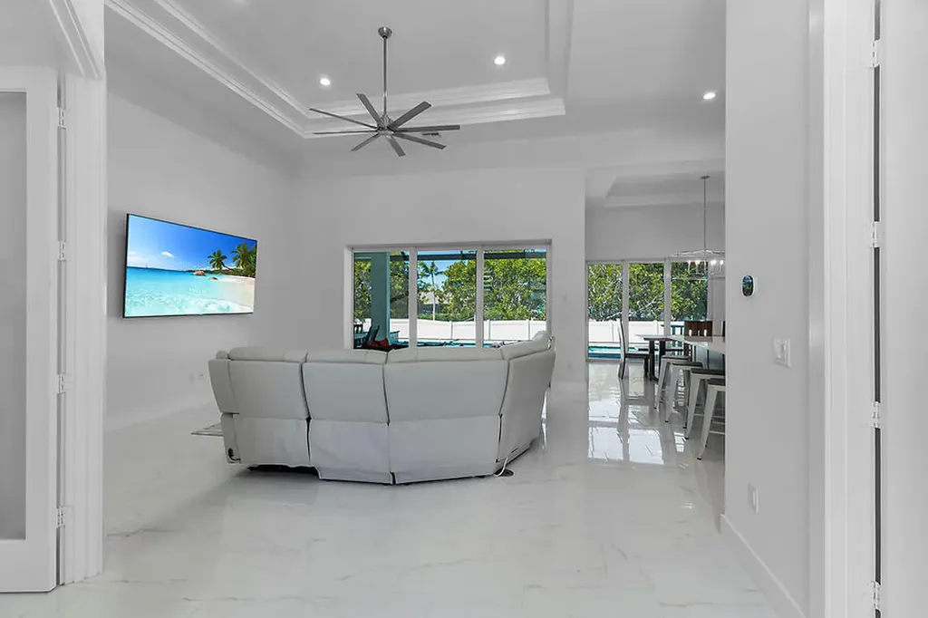 108 Gulfstream Street Marco Island FL 34145