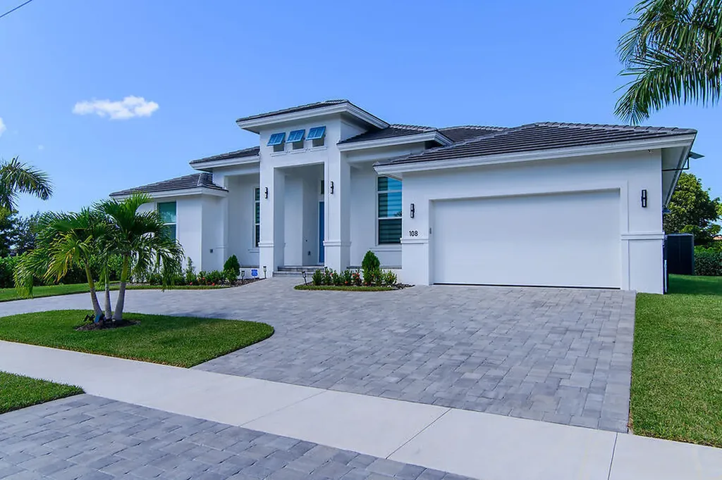 108 Gulfstream Street Marco Island FL 34145