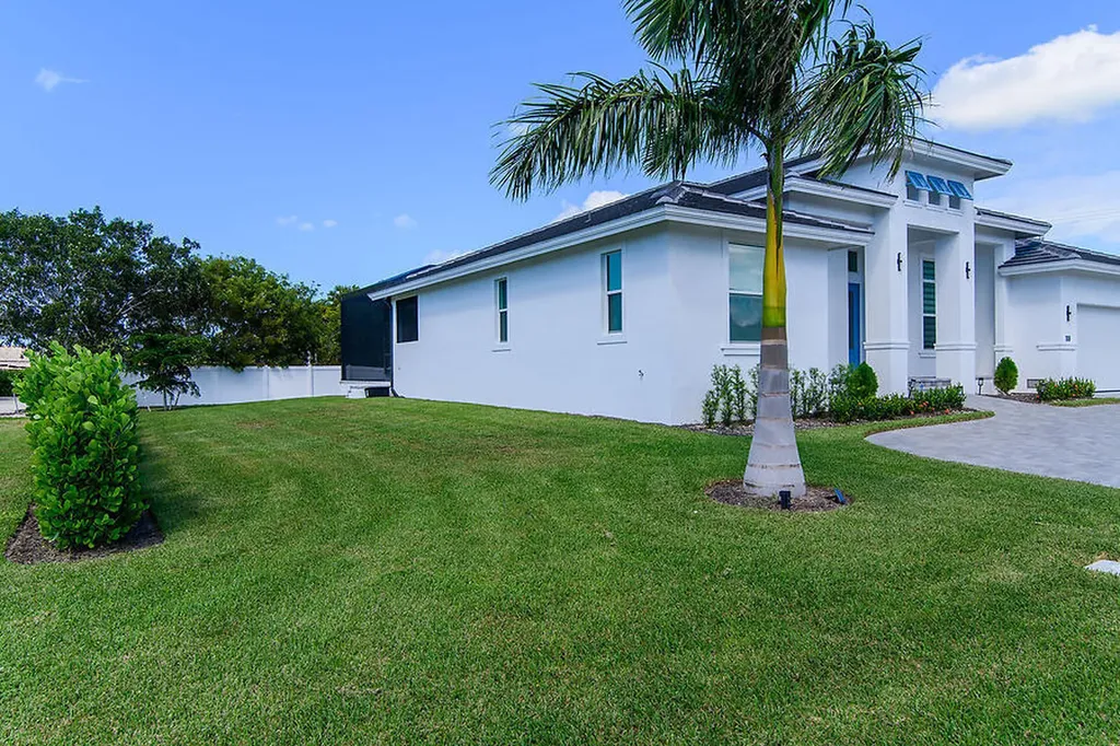 108 Gulfstream Street Marco Island FL 34145