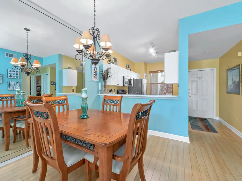 1336 Mainsail Naples FL 34114