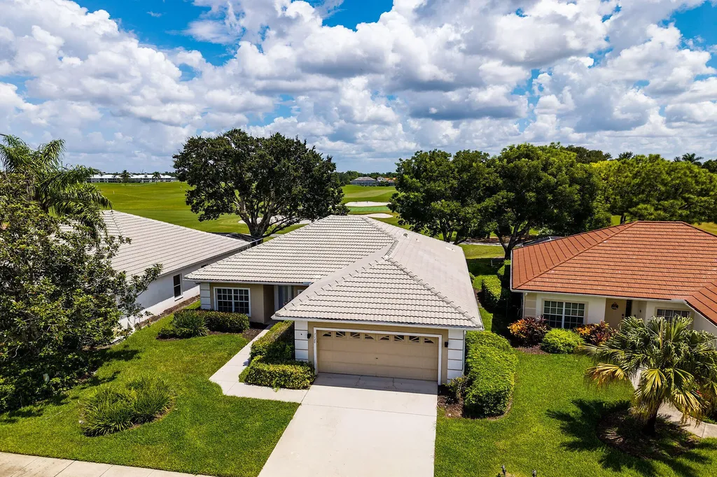 7120 Falcons Glen Boulevard Naples FL 34113