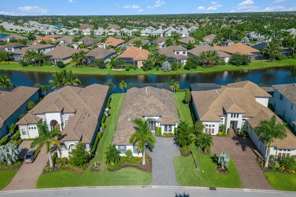 3421 Wellfleet Lane Naples FL 34114