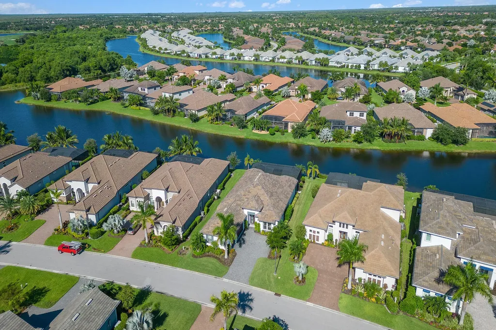 3421 Wellfleet Lane Naples FL 34114