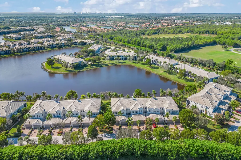 9275 Museo Circle Naples FL 34114