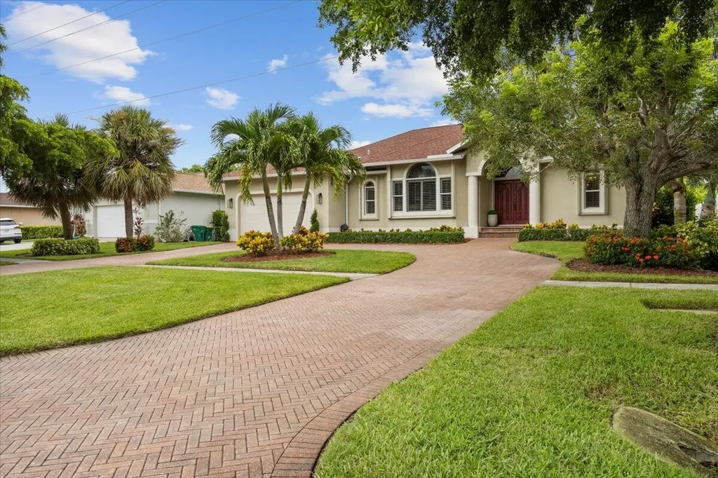 255 Bald Eagle Drive Marco Island FL 34145