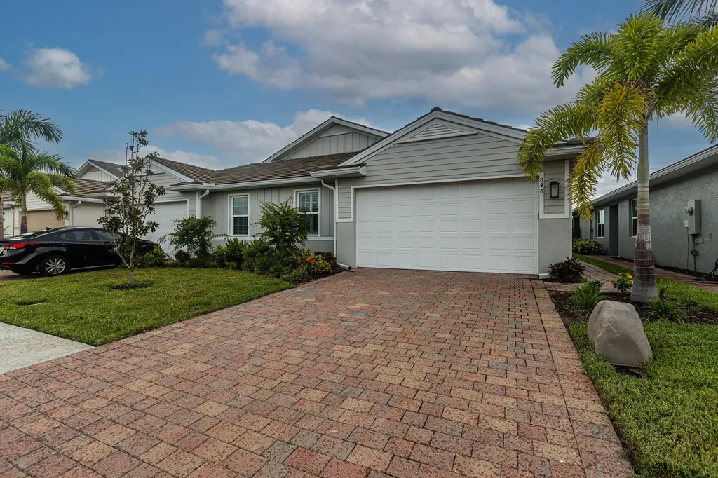 846 Enbrook Naples FL 34114