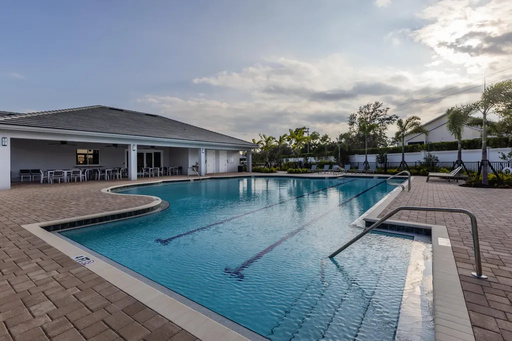 846 Enbrook Naples FL 34114