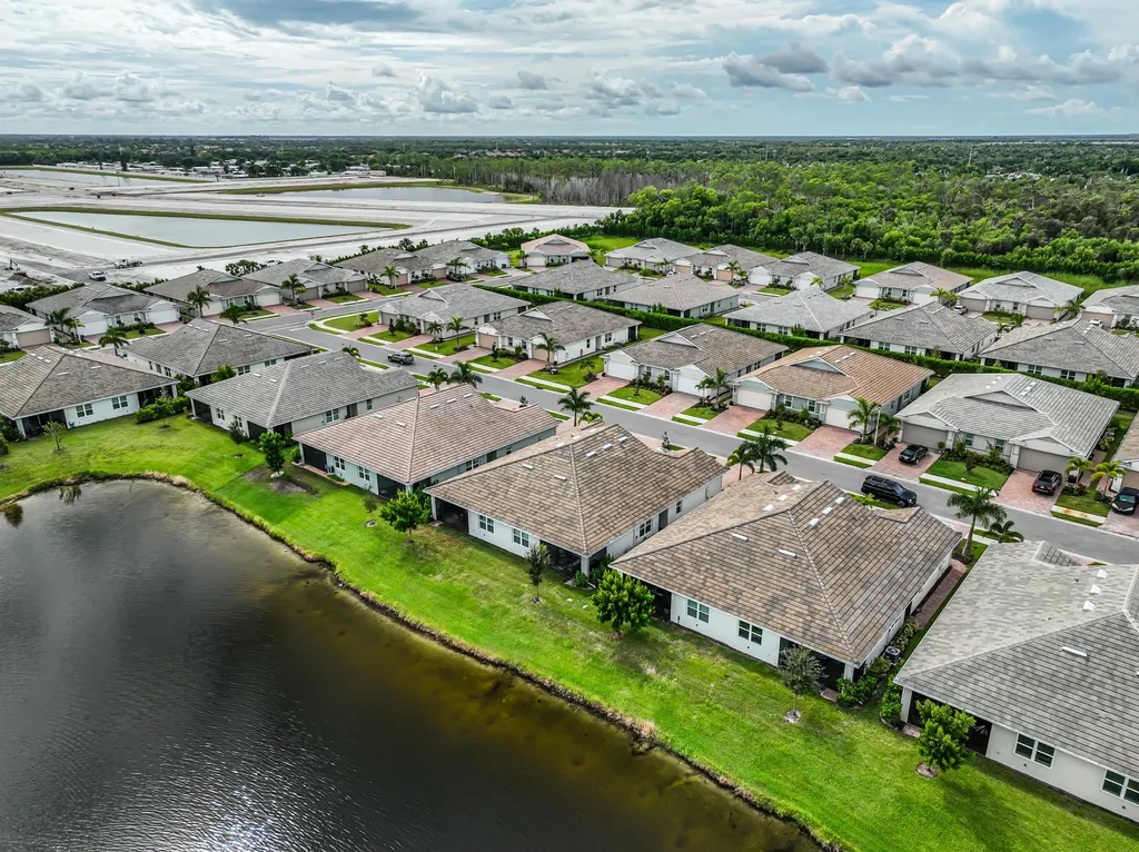 846 Enbrook Naples FL 34114