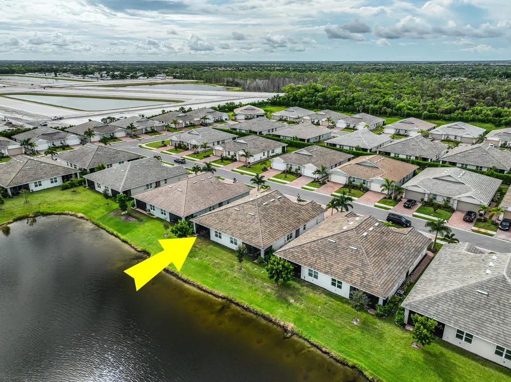 846 Enbrook Naples FL 34114