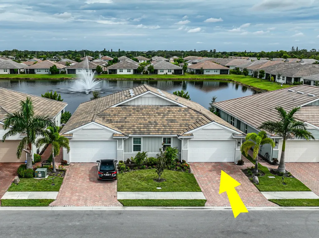 846 Enbrook Naples FL 34114